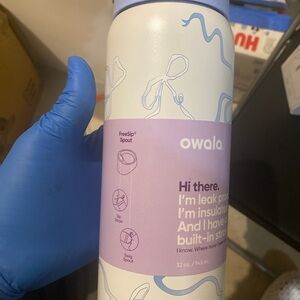 Blue/white owala 32oz